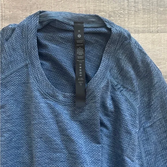 Blue Lululemon Men’s Shirt - Picture 4 of 6